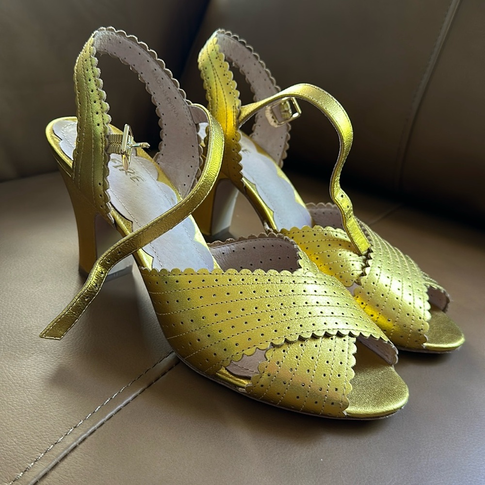 Miss L Fire Beatriz Gold Peep Toe Heels - Women’s